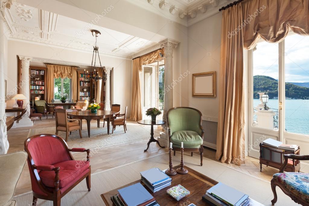 Interieur, luxe woonkamer — stockfoto © zveiger #89847544 Interieur herenhuis woonkamer