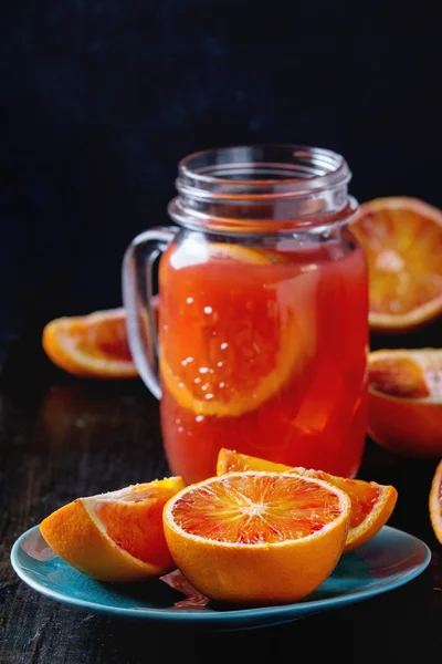 Blood oranges with juice