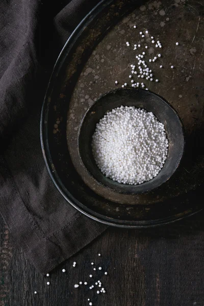 Uncooked tapioca pearls