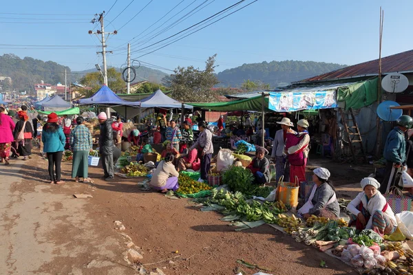 The weekly market of Kalaw in Myanmar, 2015 December 20