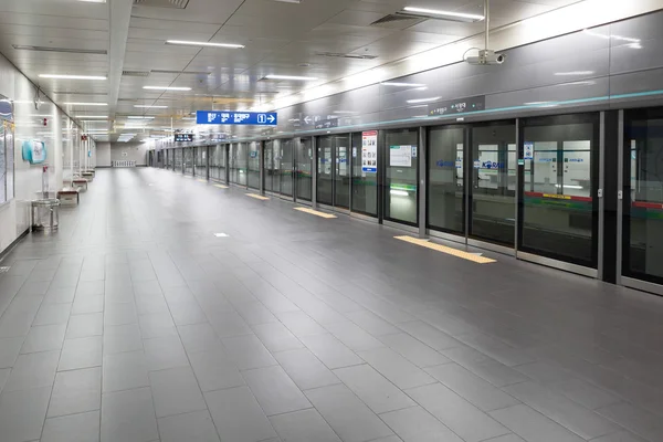 SEOUL, KOREA - AUGUST 12, 2015: Neat platform of Seoul subway system made in Seoul, South Korea on August 12, 2015