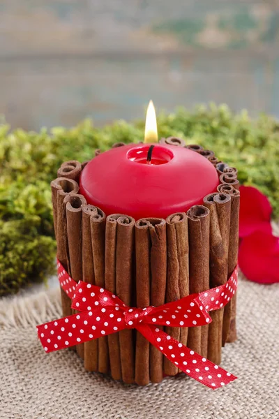 How to make candle decorated with cinnamon sticks - tutorial