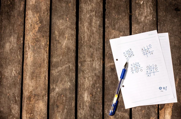 Memo paper write form on wood table.