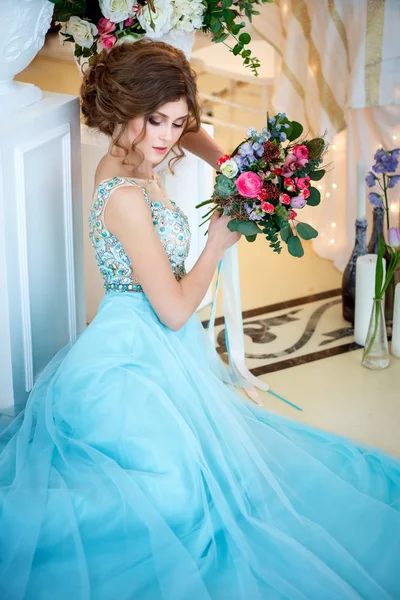 Elegant dresses clearance for young ladies