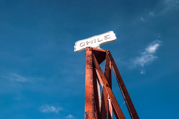 Chile Vintage border post