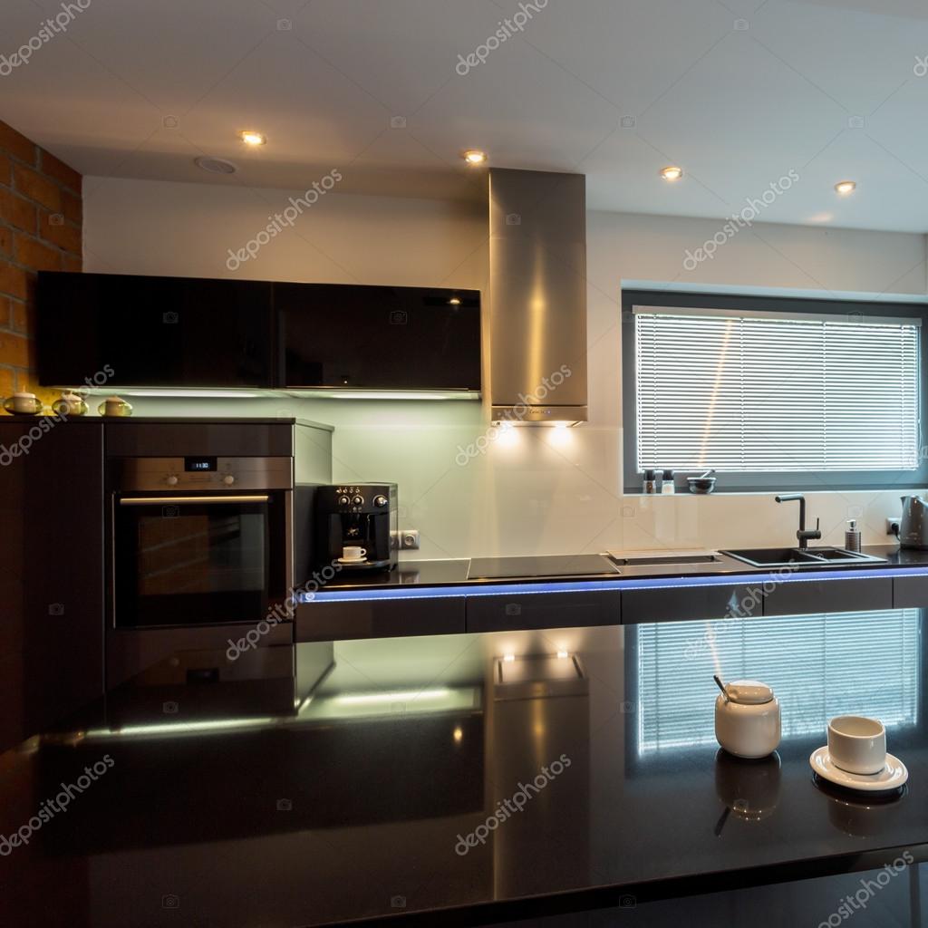 Keuken met eiland — stockfoto © photographee.eu #101525608