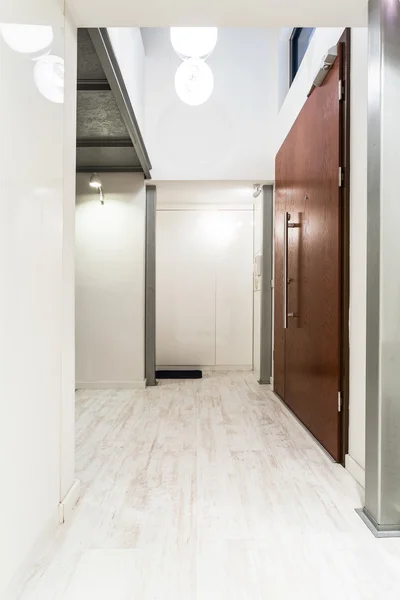 Light home corridor idea