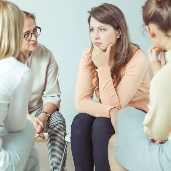 Support group during therapeutic session