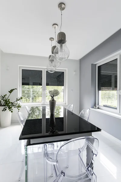 Black and white dining room idea