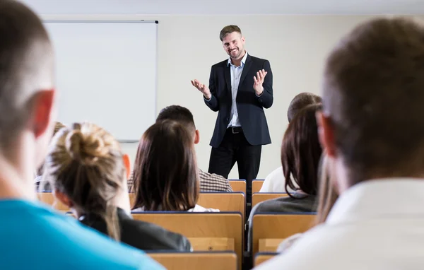 Friendly relations between the lecturer and students