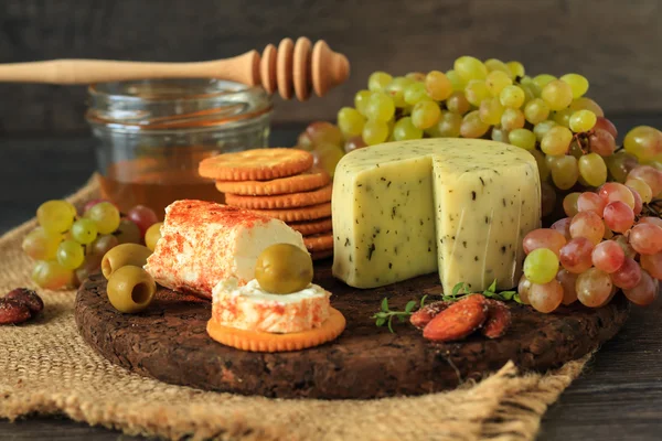 Fall appetizer with cheese and fruits