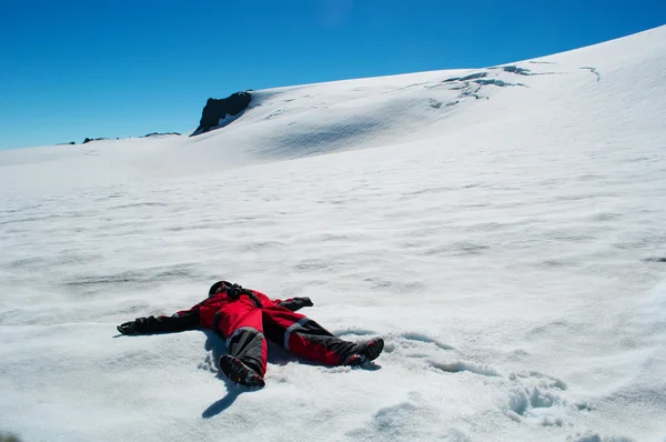 Iceland: relaxing on the snow of Skaftafellsjokull, the Skaftafell Glacier