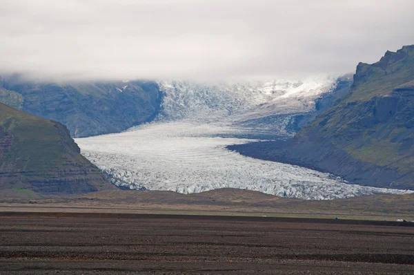 Iceland: view of the Skaftafellsjokull, the Skaftafell Glacier