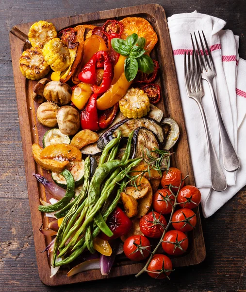 Grilled vegetables on cutting board