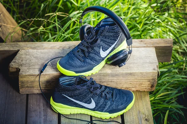 Nike men\'s shoes, running shoes