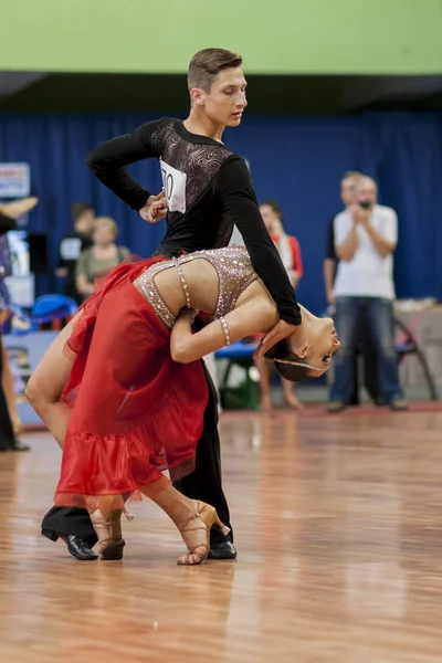 Adamovskiy Vladislav and Valashimas Stephaniya Perform Youth-2 Latin-American Program on National Championship