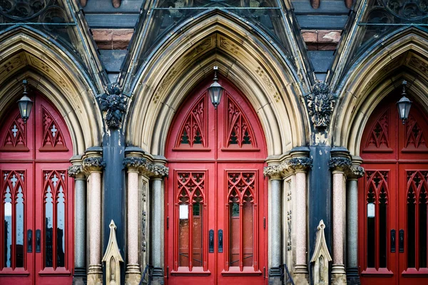 The red doors of Mount Vernon Place United Methodist Church, in