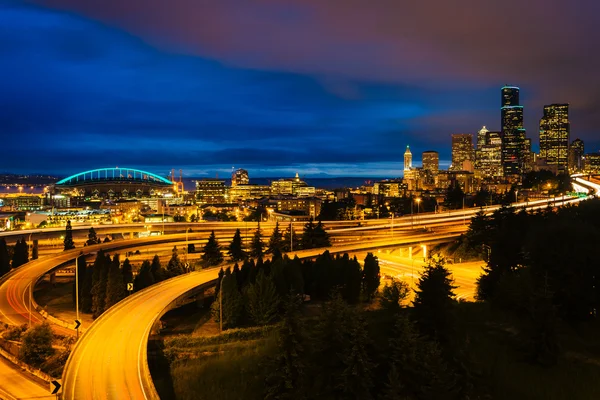 Night view of I-5 and the Seattle skyline from the Jose Rizal Br