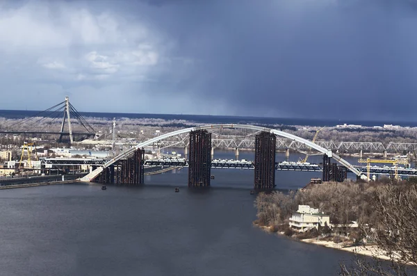 Kyiv bridge construct