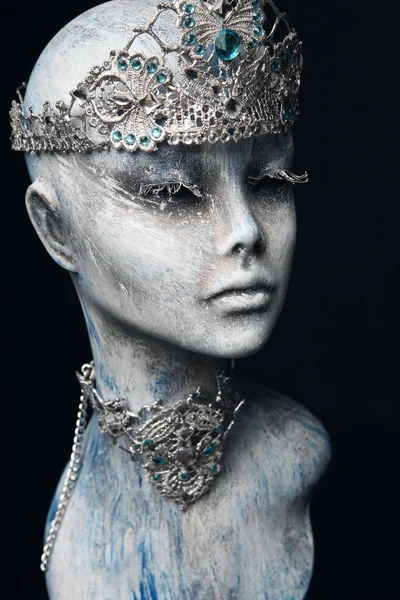 Silver snow queen crown and collar