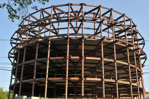 Unfinished round building