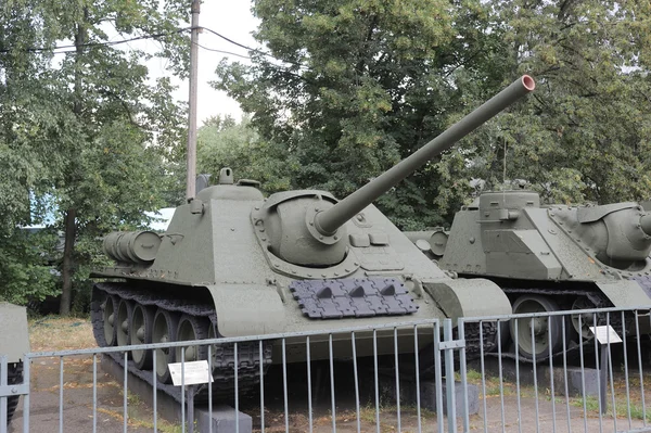 Soviet self-Propelled guns SU-85 and SU-100 in the Central Museum of Armed forces