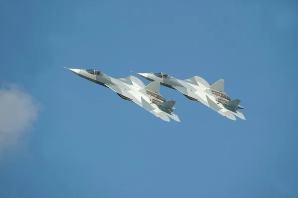 International aviation and space salon MAKS-2013. Group flight of the new multi-istrebitelya fifth generation PAK FA, T-50