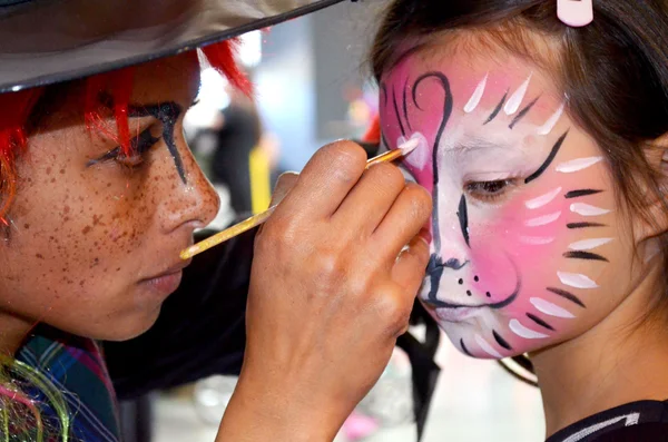 Face painting leopard