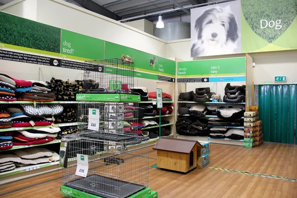 Dog baskets and Products in a pet supermarket.