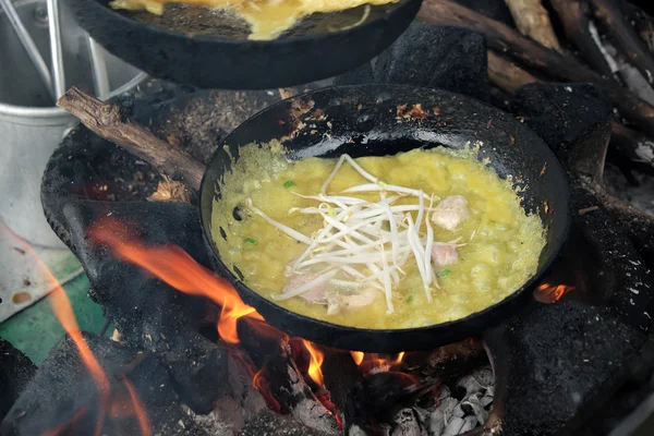 Vietnam food, banh xeo, vietnamese pancake