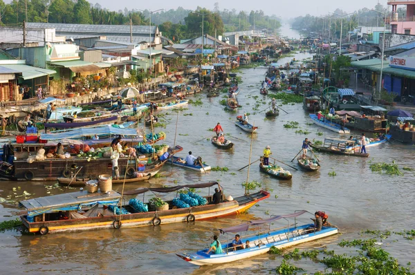 Crowded, Nga Nam floating market, Mekong Delta travel