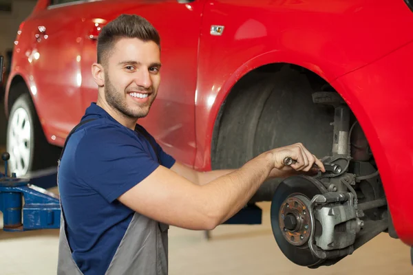 Fixing a car brakes