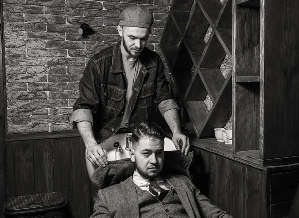 Cleaning head Barbershop. Cleaning head barber\'s. Barber washing head client. Hairdressers wash head to the client.