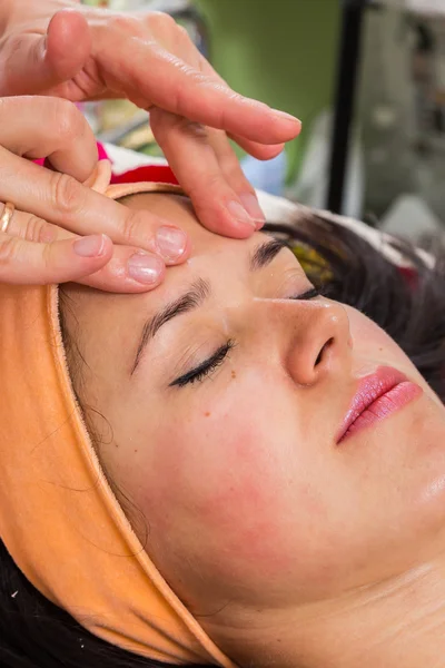 Facial massage treatment