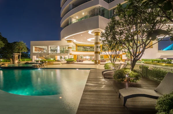 BANGKOK, THAILAND - APRIL 23 : Luxury Swimming pool and Beautiful Lobby of My resort as river condominium beside the chao phraya river on April 23, 2015 in Bangkok, Thailand