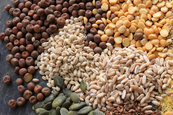 Dried pulses and grains