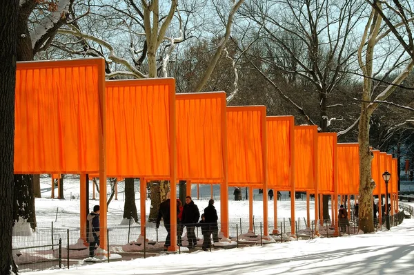 NYC: Christo\'s The Gates in Central Park