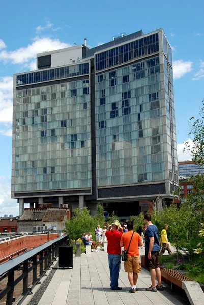 NYC:  Standard Hotel and High Line Park