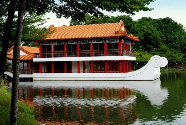 Singapore: Marble Boat at Chinese Garden