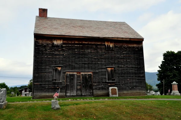 Adams, MA: 1782 Easst Hoosuck Quaker Meeting House