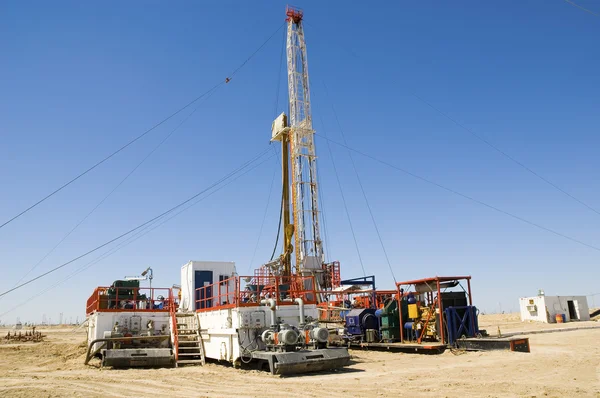 Loaded drilling rig on a desert