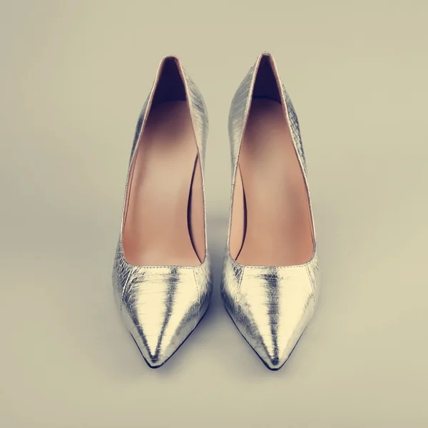 Silver high heels pump shoes