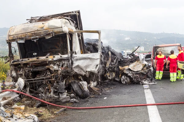 Large truck crashed into a number of cars and 4 people were kil