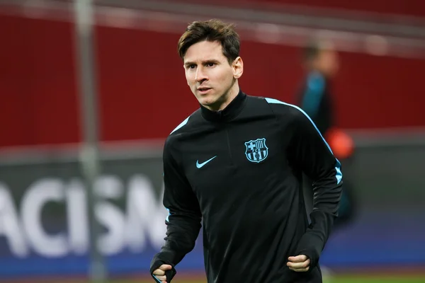 Lionel Messi  before the beginning the UEFA Champions League gam
