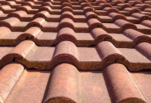 Stone masonry on the roof