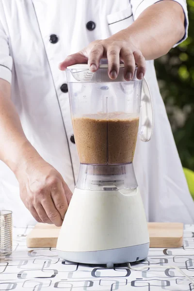 Turn on switch blender for making smoothie