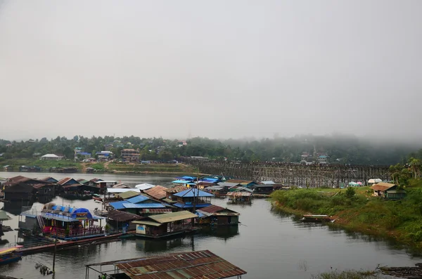 Raft House for rent for people travel Saphan Mon wooden bridge