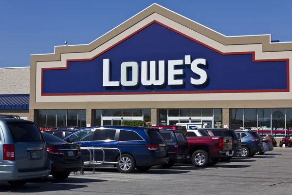 Indianapolis - Circa April 2016: Lowe\'s Home Improvement Warehouse. Lowe\'s Helps Customers Improve the Places They Call Home III