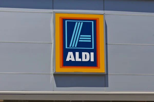 Indianapolis - Circa June 2016: Aldi Discount Supermarket. Aldi sells a range of grocery items, including produce, meat & dairy, at discount prices VI