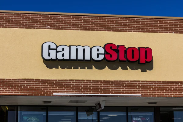 Indianapolis - Circa August 2016: GameStop Retail Mall Location. GameStop, is an American video game, consumer electronics, and wireless services retailer I